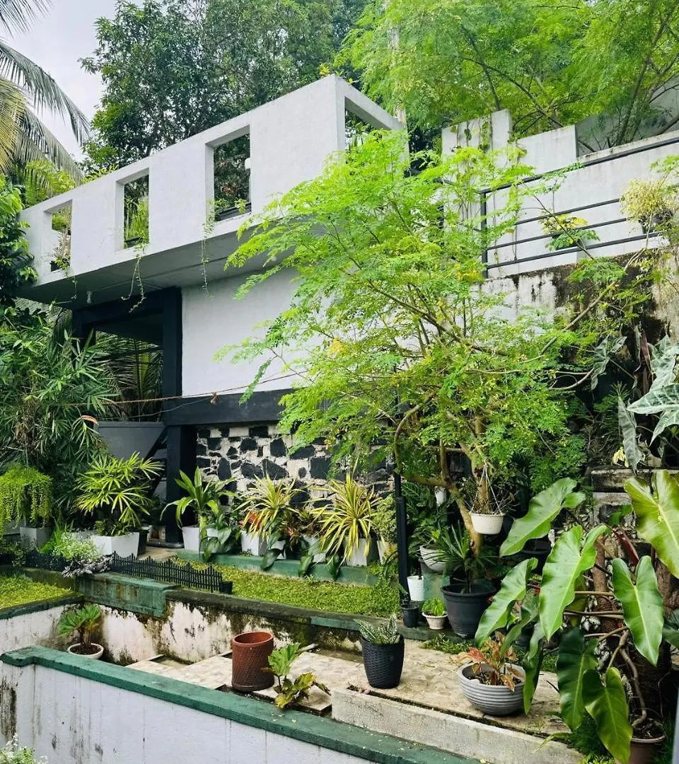 La Isla Homestay Kandy